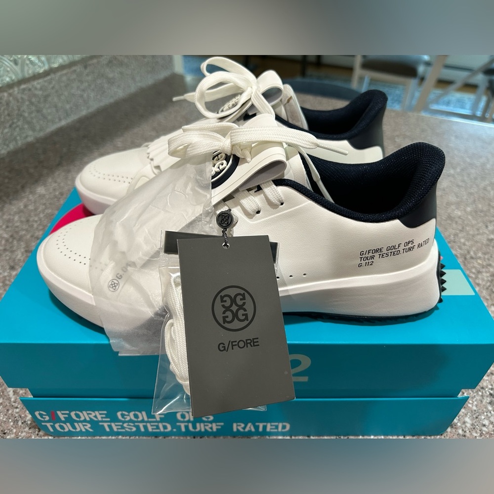 G/FORE Ladies Kiltie G.112 Golf Shoes - White and Black, NIB. Size 8.5 - Picture 3 of 8